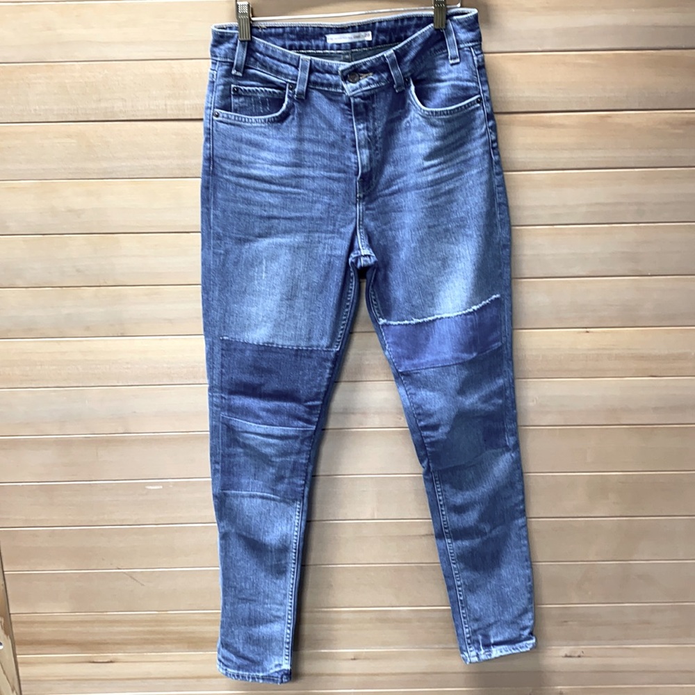 Levi Vintage High Waisted Skinny Size 28